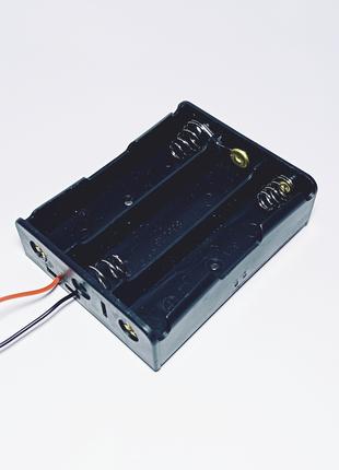 Батарейный отсек на 3 аккумулятора Li-Ion 18650 бокс холдер