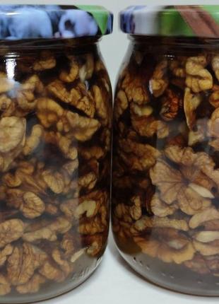 Орехи в меду (состав: мёд пчелиный майский (цветочный) урожая ...