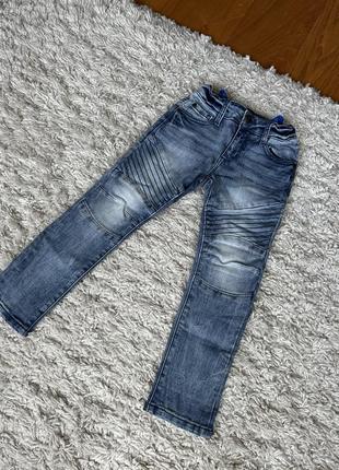 Крутые джинсы с утяжками на поясе размер 104
