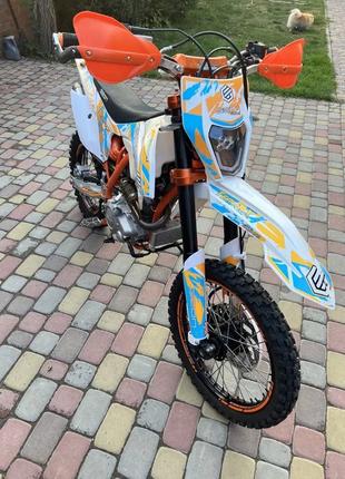 Продам мотоцикл Geon terrax 250