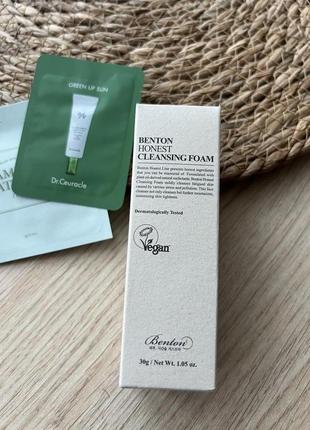 Benton honest cleansing foam mini версія