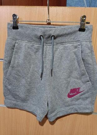Nike,шорты для девочки 8-10 лет