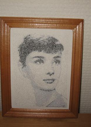 Картина вышивка портрет Одри Хепберн