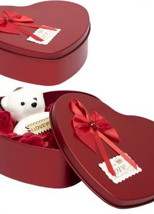Набір подарунковий "Ведмедик з трояндочками" в коробочці серде...