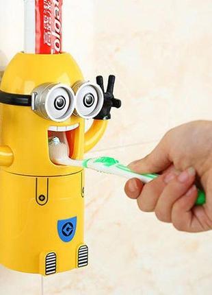 Яркий автоматический детский дозатор зубной пасты миньон