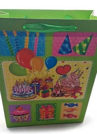 Пакет подарочный картонный с аппликацией "Happy Birthday" (18х...