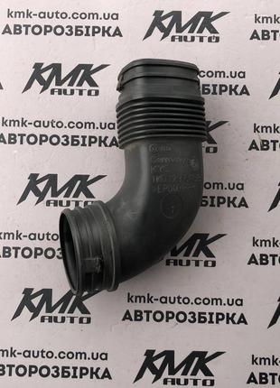 Патрубок повітря VW Golf 6 Skoda Octavia A5 1.2-1.4tsi 1k0129618B