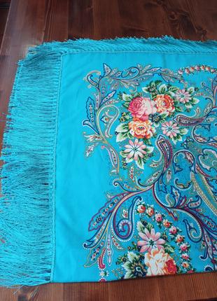 Красивый большой платок на подарок 130×130 новый. Цена 500 грн.
