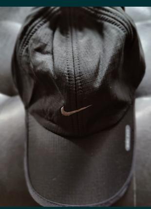Кепка , Nike  теплая