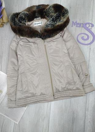 Женская зимняя короткая куртка bugalux бежевая с меховым капюш...