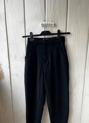 Женские брюки, укороченные pull &amp; bear