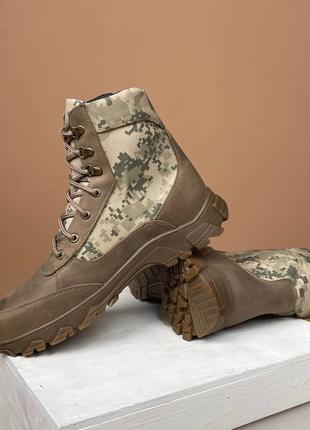 Літні тактичні шкіряні черевики Койот піксель Військові череви...
