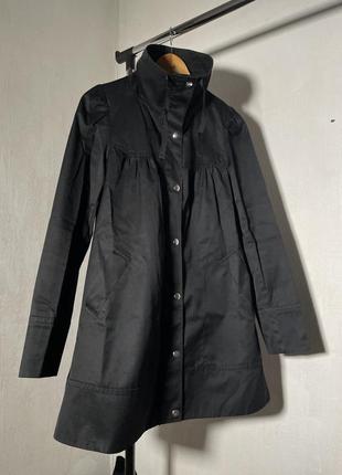 Легкое черное пальто h&amp;m с высоким воротником длинной широ...