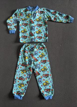 Пижама на мальчика 3-4 года