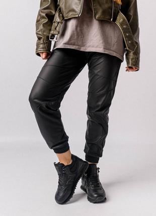 Жіночі кросівки NB 574 High All Black Leather Fur