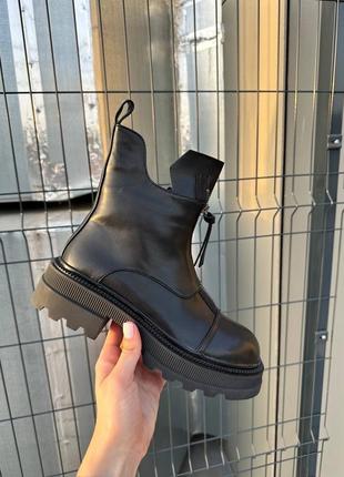 No brand chelsea boots 2 ❄️