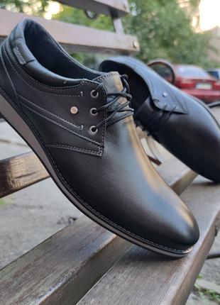 Черные туфли больших размеров 47 и 48