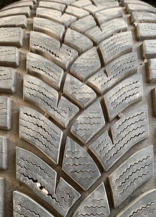 Продам зимові шини Goodyear ultra grip performance 4 шини.