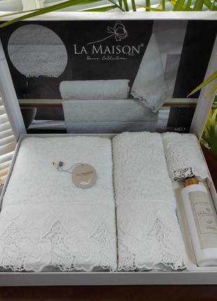 Набор махровых полотенец La Maison Mely 3шт. + ароматический с...