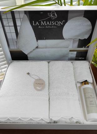 Набор махровых полотенец La Maison Neva 3шт. + ароматический с...