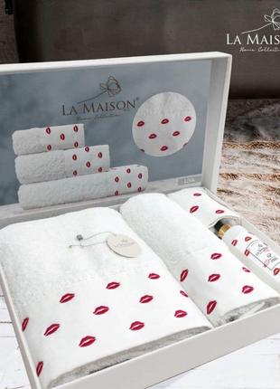 Набор махровых полотенец La Maison Liva 3шт. + ароматический с...