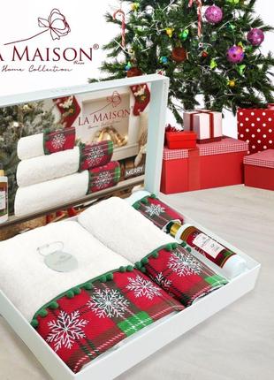 Новогодний набор махровых полотенец La Maison Merry 3шт. + аро...