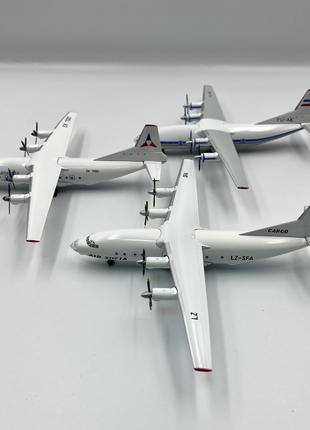 Набор моделей самолетов Antonov An-12