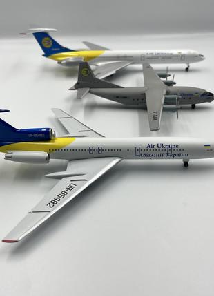 Набор моделей самолетов Antonov AN-12+ IL-62M+Ty-154 Air Ukraine