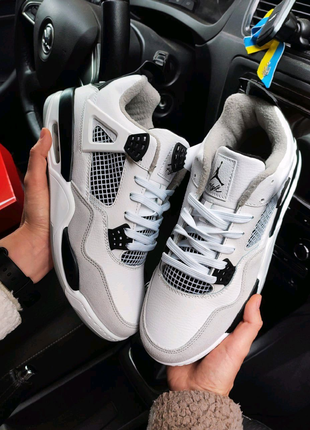 Чоловічі кросівки Nike jordan 4 (термо) в різних кольорах