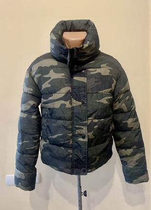 Демісезонна куртка камуфляж Primark Розмір 2 xs/4/6 хакі