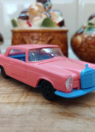 Модель Mercedes-Benz 250 SE (A19) масштаб 1:43, раритет