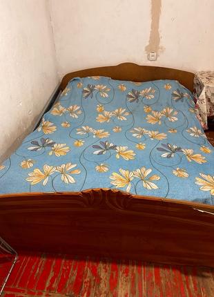Терміново продам ліжко двоспальне . Ширина 176 см , Довжина 292