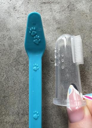 Зубная щетка для собак.