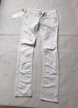 Брюки джинсы женские белые