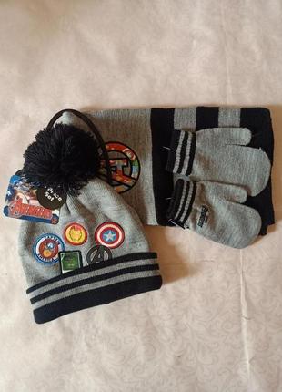 Набор marvel для мальчика 2-6 лет. шапка, шарф, варижки. 7848