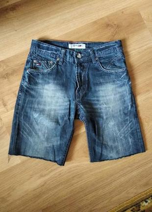 Моднячие джинсовые шорты  tommy hilfiger, размер м