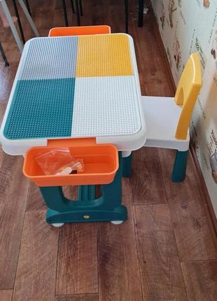Дитячий стіл для ігор та навчання