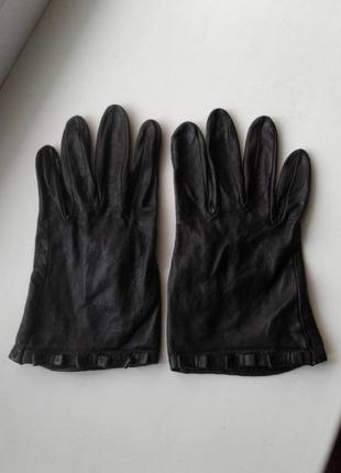 Черные кожаные демисезонные осень весна очень короткие перчатки
