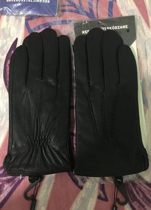 Мужские кожаные перчатки разные. натуральная кожа.