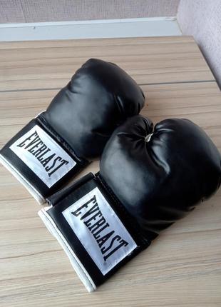Оригинальные перчатки для бокса everlast