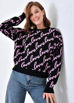 Стильний жіночий светр з написами 42-46