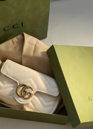 Шкіряна сумочка Gucci Marmont