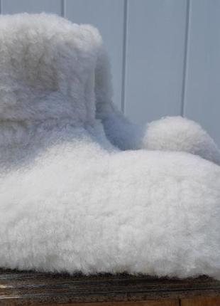 Домашние теплые тапочки (чуни) из овечьей шерсти. размер 35