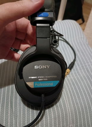 Наушники Sony MDR-7506