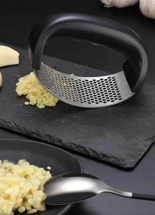 Пресс для чеснока GARLIC PRESS