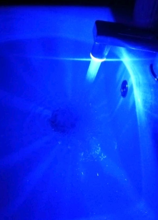 Светодиодная насадка для ванной и кухни комнаты 3-цветный светиль