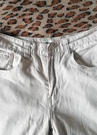 Стильные летние брюки для мужчин под джинсы