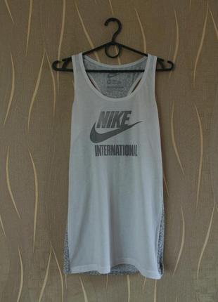 Приваблива майка універсальна nike international tank