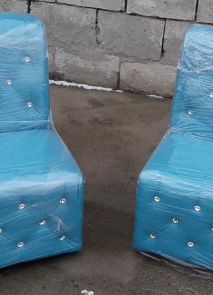 Мягкие кресла бирюзового цвета