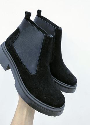 Жіночі черевики челсі з натуральної замші чорні демісезонні Mo...
